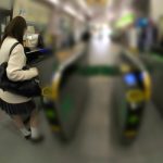 【ストーカーVR】駅で見つけた女子高生を自宅まで特定してのぞき見盗撮